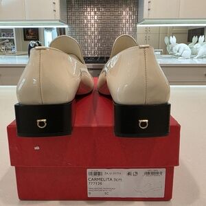💯 Authentic Ferragamo Carmelita Patent Leather Tuxedo Loafers